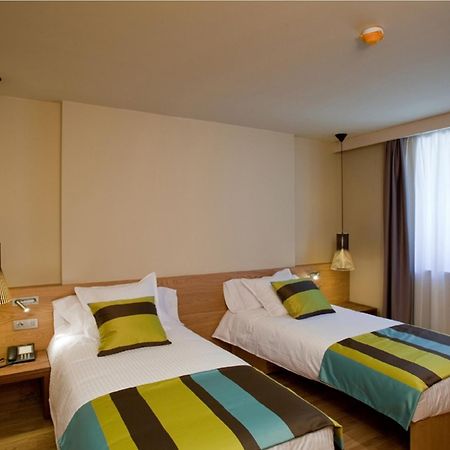 Apartaments Vall De Nuria เกราลบ์ส ห้อง รูปภาพ