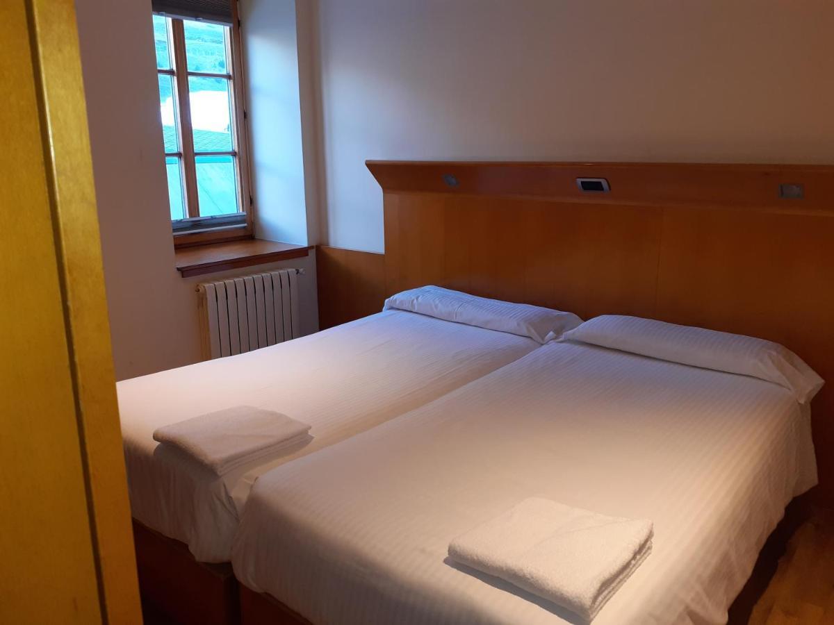 Apartaments Vall De Nuria เกราลบ์ส ภายนอก รูปภาพ