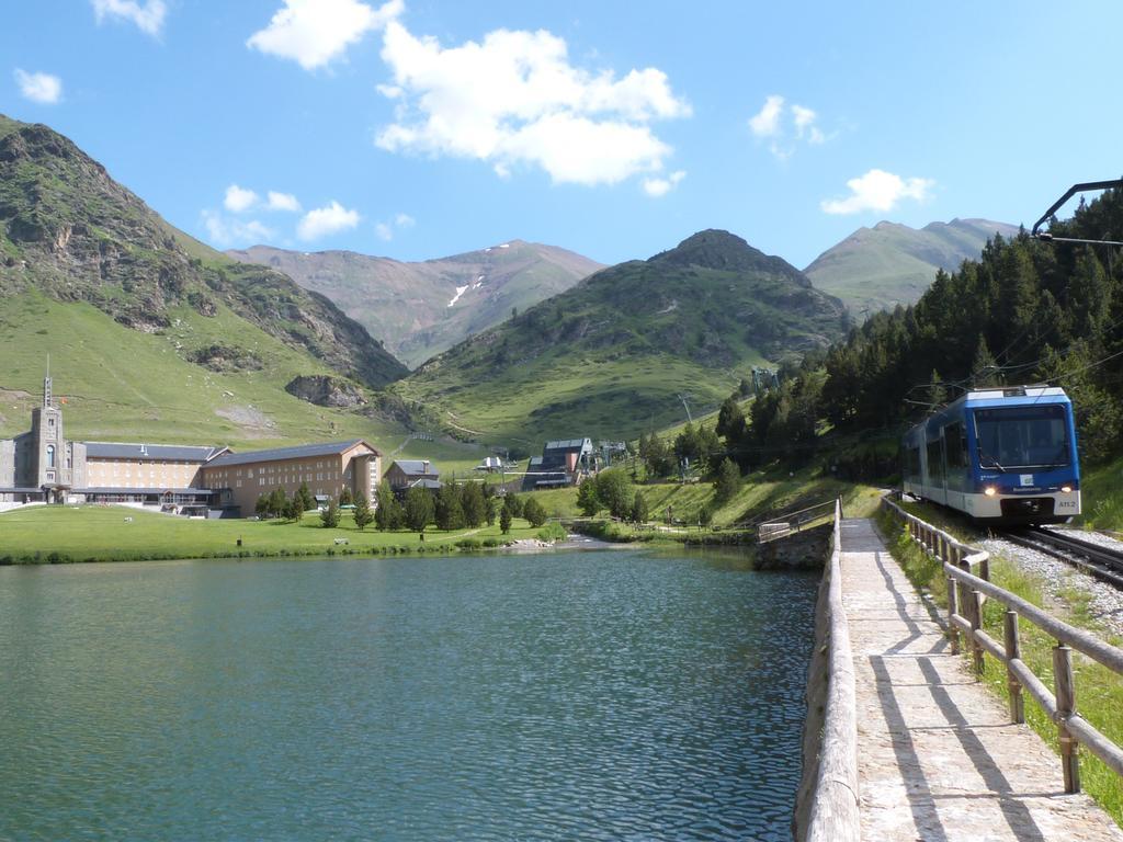 Apartaments Vall De Nuria เกราลบ์ส ภายนอก รูปภาพ