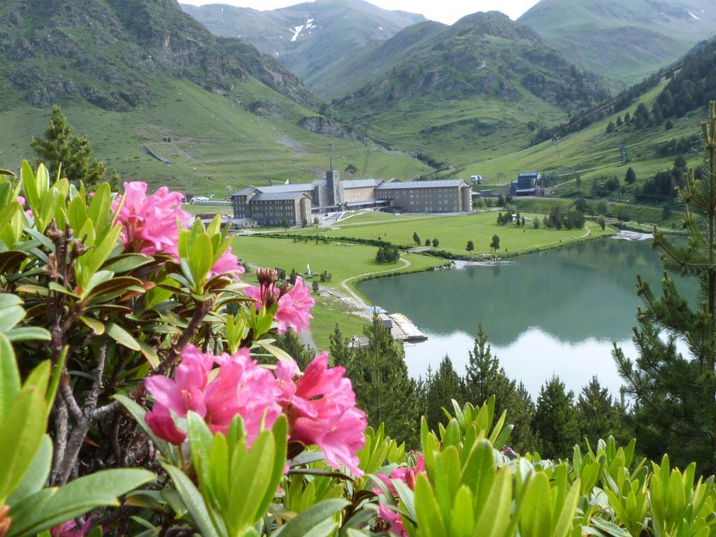 Apartaments Vall De Nuria เกราลบ์ส ภายนอก รูปภาพ