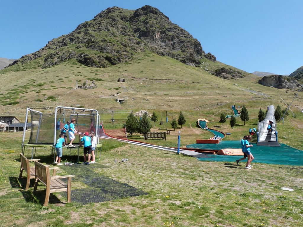 Apartaments Vall De Nuria เกราลบ์ส ภายนอก รูปภาพ